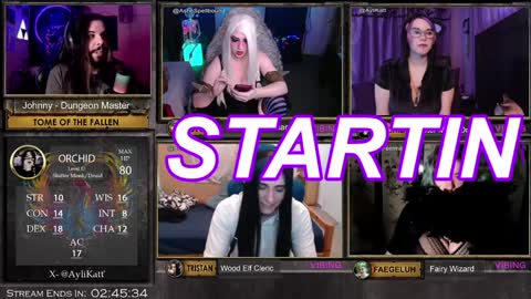 Snapshot of rollseduction chatting on December 4, 12:13 am Roll For Seduction online show from December 4, 12:13 am