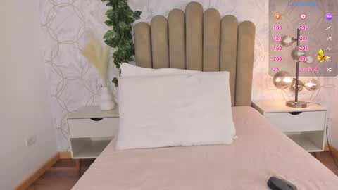   online show from October 28, 12:50 pm