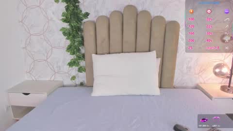   online show from October 6, 12:12 pm