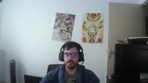 Snapshot of romainb72 chatting on October 11, 7:35 am romainb72 online show from October 11, 7:35 am