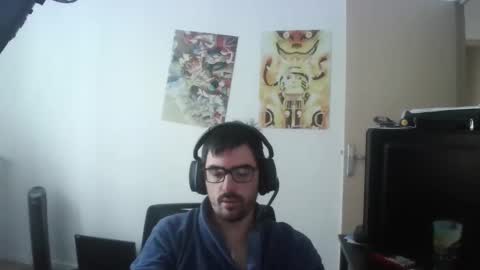 Snapshot of romainb72 chatting on September 29, 3:44 pm romainb72 online show from September 29, 3:44 pm