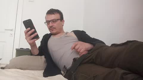 roman20251992 online show from May 6, 7:03 am