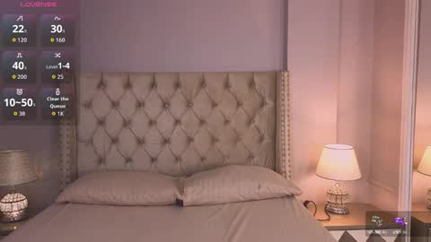   online show from October 13, 7:38 pm