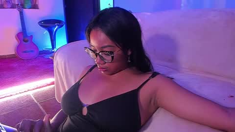 Is A Belle online show from February 9, 12:49 am