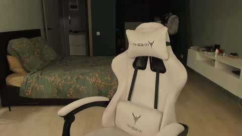 Romeo online show from February 24, 5:09 pm