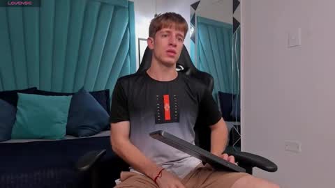 Romeo Ricci online show from November 28, 1:51 pm