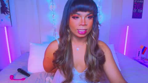 Romi Rouse online show from September 9, 4:12 am