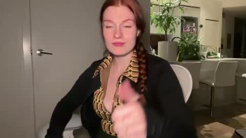 Ronnie Strange online show from January 29, 3:33 am