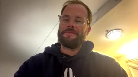 ronny2447 online show from December 4, 3:50 am