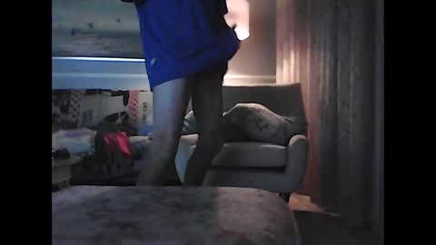 ronvlv online show from April 9, 1:53 am