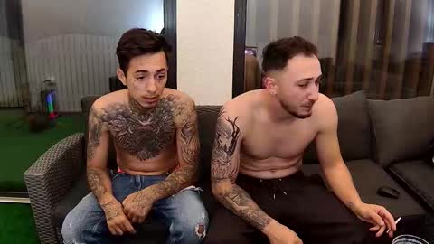 Snapshot of room4all chatting on October 29, 7:47 pm ionut online show from October 29, 7:47 pm