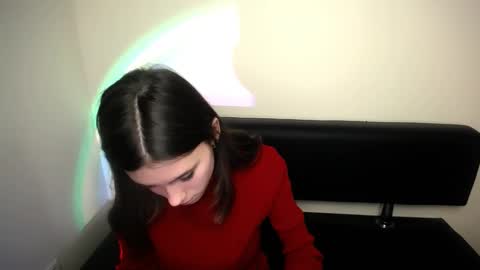 Rose online show from December 19, 7:59 am