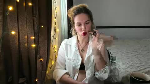 Rosali online show from October 27, 1:33 pm