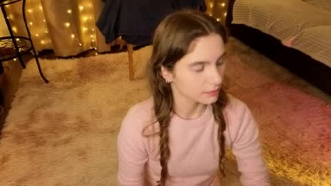 Kylie online show from April 5, 5:21 pm