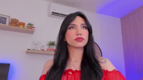 Snapshot of rose__saenz chatting on February 25, 9:15 pm Rose Saenz online show from February 25, 9:15 pm