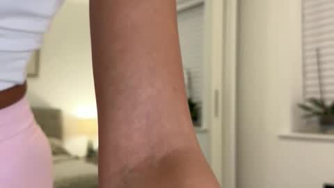 Bella  online show from January 9, 7:14 am