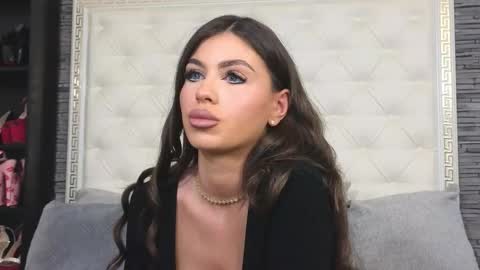 Gabriela online show from November 20, 9:19 am