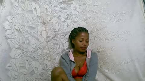 Snapshot of rosiahot1 chatting on October 2, 4:00 am rosia online show from October 2, 4:00 am