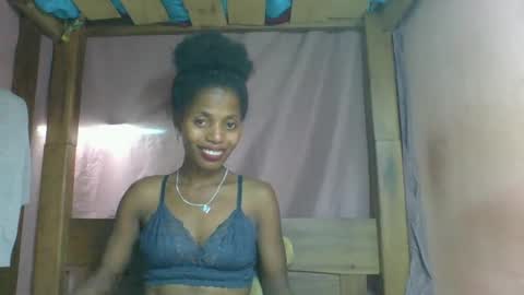 Snapshot of rosiahot1 chatting on March 3, 9:11 am rosia online show from March 3, 9:11 am