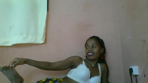 Snapshot of rosiahot1 chatting on March 12, 9:12 am rosia online show from March 12, 9:12 am