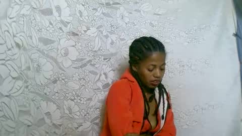 Snapshot of rosiahot1 chatting on October 8, 4:51 am rosia online show from October 8, 4:51 am
