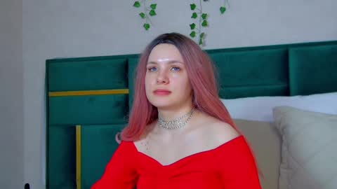 Rosi online show from March 6, 1:14 pm