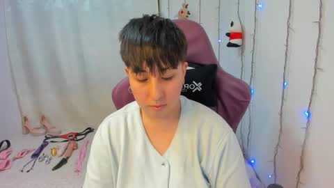 ROSSE DEMOND  online show from April 10, 11:53 pm