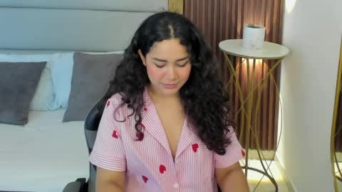 rossie_lanie_ online show from March 30, 9:04 pm