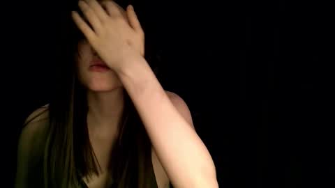 rosy_petal online show from January 15, 4:05 pm