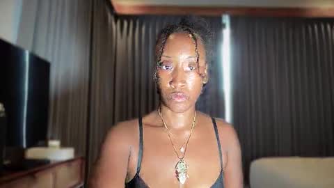 Rosy Coco online show from February 7, 7:00 am