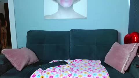 ROUSE  online show from December 6, 6:11 pm