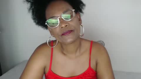 Snapshot of roushlove chatting on February 23, 8:44 pm luxa online show from February 23, 8:44 pm