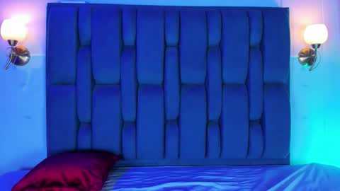 Rousse  online show from December 3, 1:23 pm