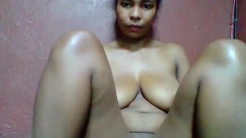 rovaelyah online show from November 13, 10:18 am