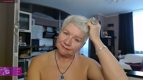 Roxana online show from February 12, 2:09 pm