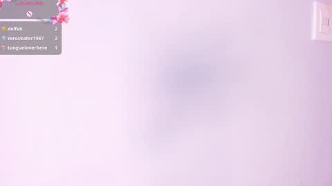 Snapshot of roxanaborns chatting on September 9, 5:13 pm roxanaborns online show from September 9, 5:13 pm