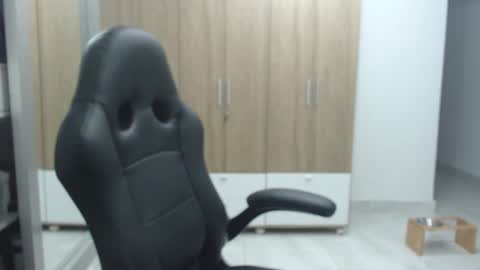 Roxana online show from February 26, 1:36 am