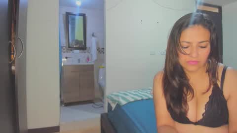 roxanasexy2025 online show from March 10, 12:06 pm