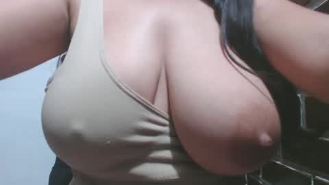 Snapshot of roxanbahottt chatting on February 25, 10:59 am roxxy online show from February 25, 10:59 am