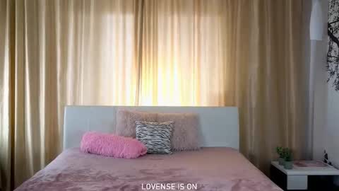 Anna Lokiss online show from November 16, 3:41 am