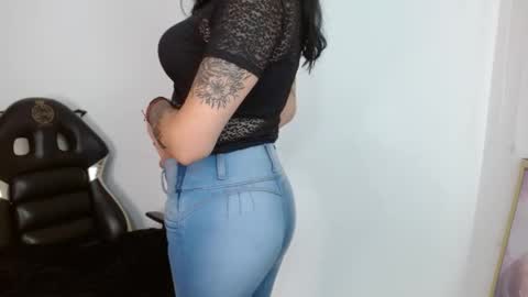 Roxanne online show from October 28, 8:21 pm