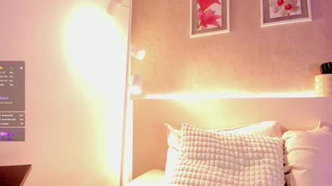 Snapshot of roxannegomez_ chatting on September 29, 4:06 pm Roxanne Gomez online show from September 29, 4:06 pm
