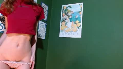 Roxie online show from December 18, 2:07 am