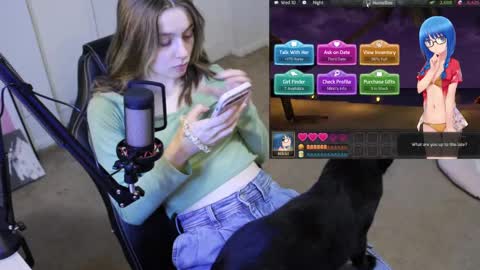 roxie online show from October 9, 8:36 pm