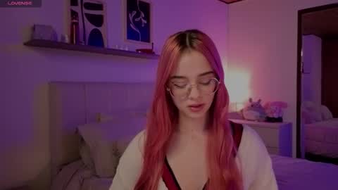 Roxxy online show from December 5, 11:13 pm