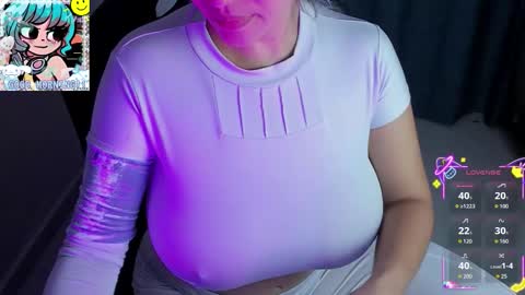 Annah  online show from November 14, 9:00 am