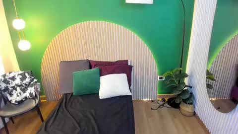 Roxy hell online show from October 8, 12:11 pm