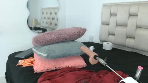 Snapshot of roxy_smith69 chatting on October 1, 1:16 am Roxy smith69 online show from October 1, 1:16 am