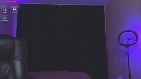 Roxy online show from December 1, 11:14 pm