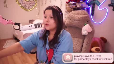 Snapshot of roxysuh chatting on October 16, 9:20 am roxysuh online show from October 16, 9:20 am